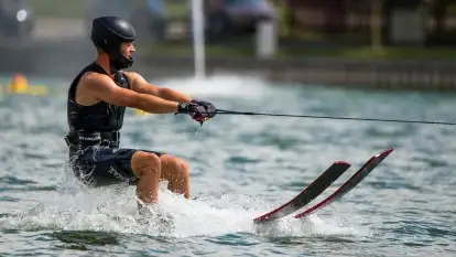 Skoki i jazda figurowa na Jeziorze Ełckim - fotorelacja
