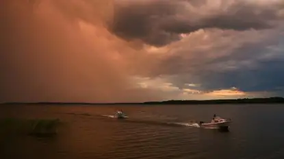 Ostrzeżenie dla Mazur. Nadchodzą burze, intensywne opady i silny wiatr