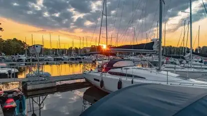 Wschód słońca w Stanicy Wodnej Stranda, sierpień 2021 r.