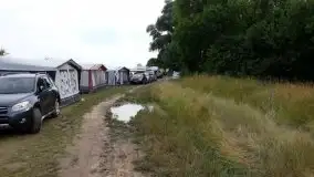 Szeroki Ostrów pełen śmieci - zdjęcie 12