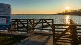 Zachód słońca w Rynie nad jeziorem Ryńskim, październik 2021 r. - zdjęcie 27