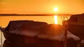 Grudniowy wschód słońca nad jeziorem Niegocin - zdjęcie 12