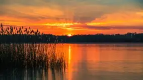 Zachód słońca nad jeziorem Dobskim, marzec 2022 r. - zdjęcie 48