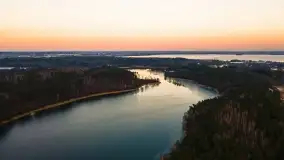 Zachód słońca nad jeziorem Tajty w Wilkasy Zalesie - zdjęcie 13