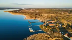 Zachód słońca nad Piszem i jeziorem Roś z drona - zdjęcie 15