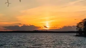 Zachód słońca nad jeziorem Dargin, przystań u Mielnika - zdjęcie 27