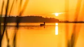 Wschód słońca nad jeziorem Mamry, Stanica Wodna Kietlice, czerwiec 2022 - zdjęcie 30