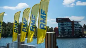 Fotorelacja z muzycznego i sportowego rozpoczęcia wakacji w Mikołajkach - zdjęcie 17