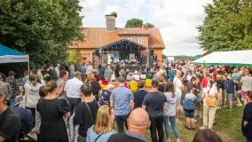 Zdjęcia: Kiedyś mielił zboże, teraz wodą na młyn będzie kultura... - zdjęcie 27