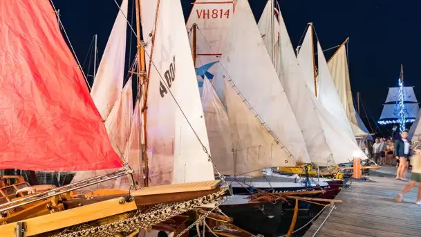 Nocne zdjęcia z XXIII zlotu klubu Jacht Oldtimet, Stranda, sierpień 2022 - zdjęcie 6