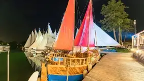 Nocne zdjęcia z XXIII zlotu klubu Jacht Oldtimet, Stranda, sierpień 2022 - zdjęcie 41