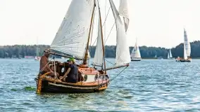 Regaty klubu Jacht Oldtimer, Kisajno, sierpień 2022 - zdjęcie 23