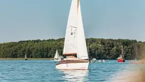 Regaty klubu Jacht Oldtimer, Kisajno, sierpień 2022 - zdjęcie 98