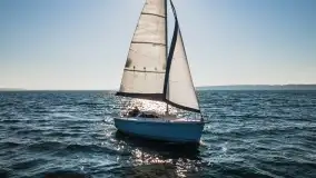 Sasanka Viva 700 dzielnie żegluje po jeziorze Dargin - zdjęcie 4