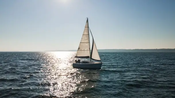 Sasanka Viva 700 dzielnie żegluje po jeziorze Dargin - zdjęcie 3