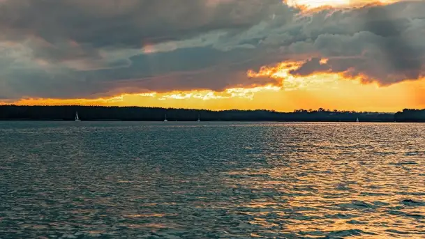 Zachód słońca podczas naszego rejsu, lipiec 2022