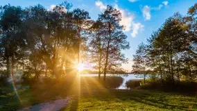 Jesienny zachód słońca nad jeziorem Mój, październik 2022 - zdjęcie 9