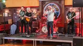 Odsłonięcie gwiazdy w Alei Gwiazd Szantowych w Ognistym Ptaku - Mietek Folk - zdjęcie 26