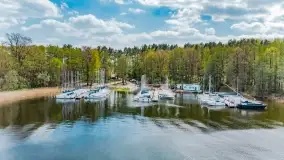 Jezioro Bełdany i miejscowość Kamień z drona, wiosna 2020 - zdjęcie 19