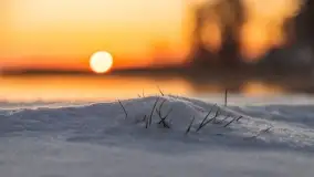 Wschód słońca nad jeziorem Niegocin, grudzień 2022 - zdjęcie 21