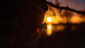 Grudniowy zachód słońca nad jeziorem Łabap - zdjęcie 7