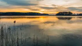 Zachód słońca nad jeziorem Siercze, luty 2023 - zdjęcie 15