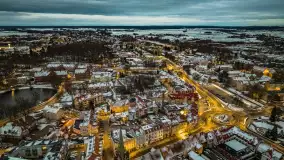 Nocny Kętrzyn z drona, luty 2023 - zdjęcie 6