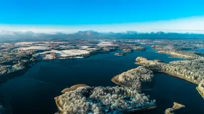 Jeszcze raz zima z drona nad Kisajnem i Święcajtami, listopad 2023 r.