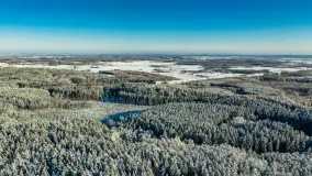 Zimowe Mazury z drona na różnych ujęciach - zdjęcie 21