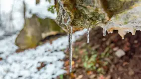 Zwalony most w Kruklankach w zimowej scenerii... bez słońca, listopad 2023 r. - zdjęcie 16