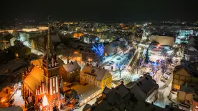 Zimowy Kętrzyn w nocy, styczeń 2024 r. - zdjęcie 1