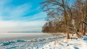 Uroki zimy nad jeziorem Dargin w porcie Dziki Harsz - zdjęcie 33