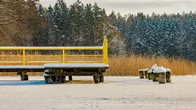 Zimowy spacer nad jeziorem Gołdopiwo niedaleko Żabinki, styczeń 2024 r. - zdjęcie 17