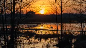 Mazurski zachód słońca odbity w rozlewiskach, luty 2024 r. - zdjęcie 30