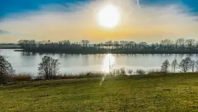 Przed zachodem słońca nad jeziorem Grajewko, luty 2024 r. - zdjęcie 11