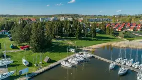 Port Ryn Marina Sośnica z drona, kwiecień 2024 r. - zdjęcie 17