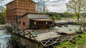 Zabytkowy młyn wodny przy Krutyni, kwiecień 2024 r. - zdjęcie 54