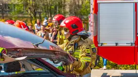 Zlot fanów Mercedesa, Giżycko, kwiecień 2024 r. - zdjęcie 40