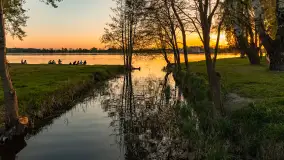 Zachód słońca nad jeziorem Ełckim w Ełku, maj 2024 r. - zdjęcie 3