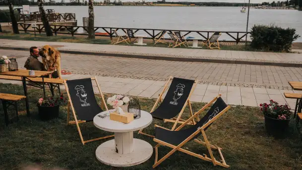 Pizzeria Marconi: Miejsce, Gdzie Smak Włoch Spotyka Się z Młodzieńczą Pasją - zdjęcie 7