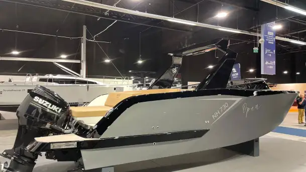 Nowoczesne rozwiązania połączone z tradycyjną techniką rzemieślniczą. Nikhen Yachts z nowymi modelami- NH 730 OPEN i NH 770 GRAN - zdjęcie 6