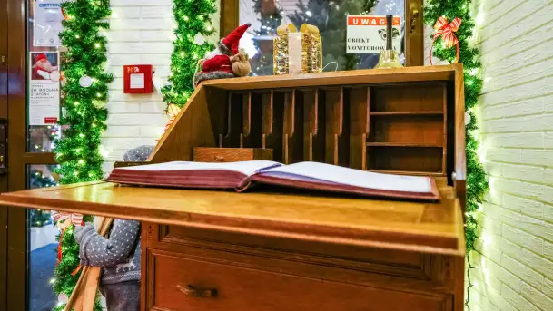 Przystań Świętego Mikołaja w Gwarku – Mazury Zimą Pełne Magii - zdjęcie 2