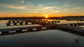 Zachód słońca, Ekomarina Giżycko, grudzień 2024 r. - zdjęcie 1