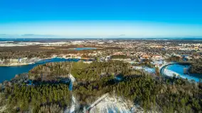 Jezioro Kisajno, Tajty, Piękna Góra w zimowej scenerii z drona - zdjęcie 16