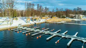 Zimowa zatoka Tracz na zdjęciach z lotu ptaka, styczeń 2025 r. - zdjęcie 5