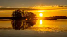 Wschód słońca nad jeziorem Święcajty w Kolonii Rybackiej - zdjęcie 18
