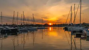 Zachód słońca nad jeziorem Bocznym w Rydzewie, maj 2024 r. - zdjęcie 11