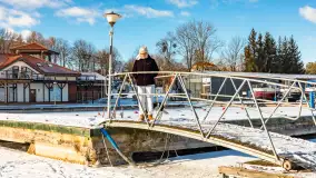 Niedzielne, zimowe popołudnie w Wilkasach nad Niegocinem, luty 2025 r. - zdjęcie 7