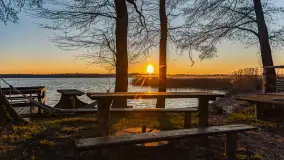 Zachód słońca nad jeziorem Mamry, Zwierzyniecki Róg, marzec 2025 r. - zdjęcie 27