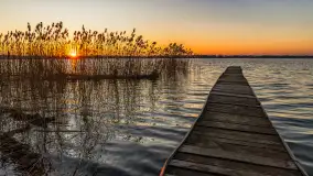 Zachód słońca nad jeziorem Mamry, Zwierzyniecki Róg, marzec 2025 r. - zdjęcie 8